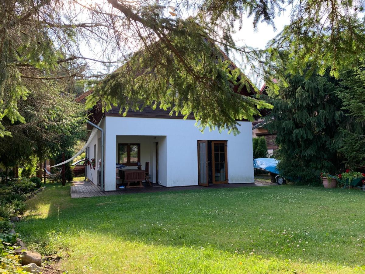 Dom Nad Jeziorem Tajty Giżycko Exterior foto