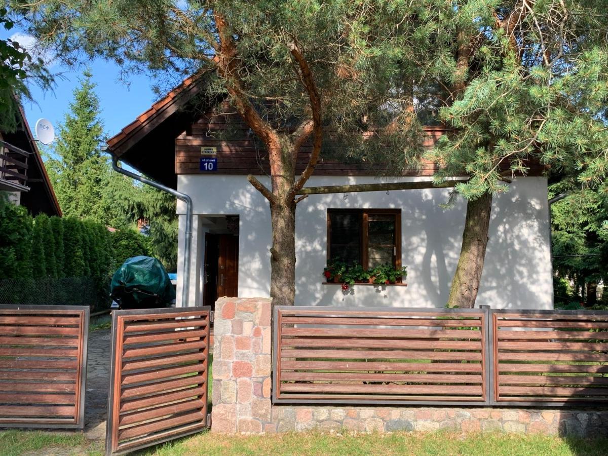 Dom Nad Jeziorem Tajty Giżycko Exterior foto